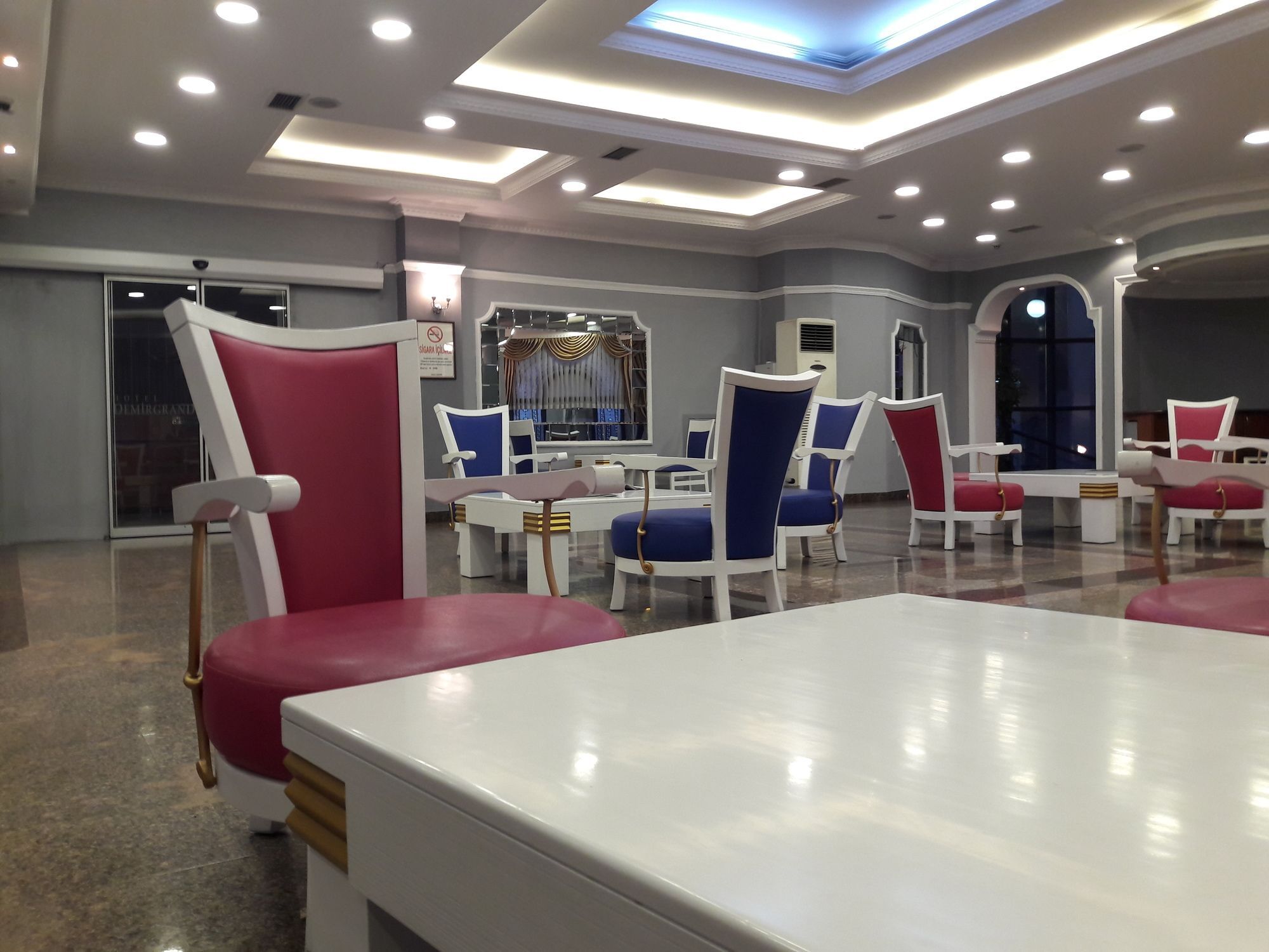 Demirgrand Hotel Trabzon Exteriör bild